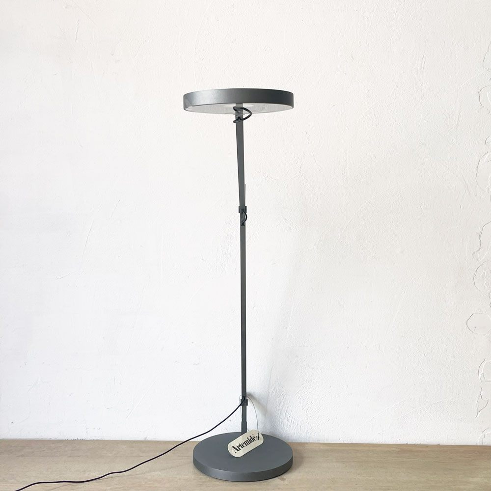 アルテミデ Artemide デメトラ DEMETRA LED テーブルライト デスクライト 無段階調光機能 深澤直人 展示品 箱付き 参考定価￥126,500- ★