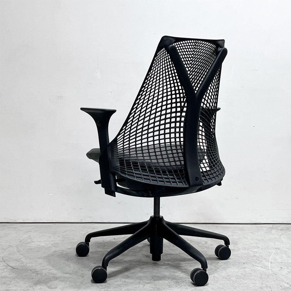 ハーマンミラー HermanMiller セイルチェア SAYL Chair デスクチェア オフィスチェア アジャスタブルアーム ブラック イヴ・ベアール 2021年製 ●