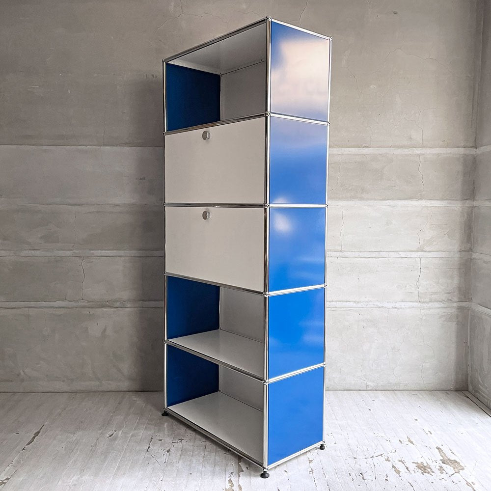 ユーエスエムハラー USM Haller モジュラーファニチャー キャビネット シェルフ 1列5段 ピュアホワイト×ジェンシャンブルー ドロップダウンドア×2 アジャスター付 スイス♪