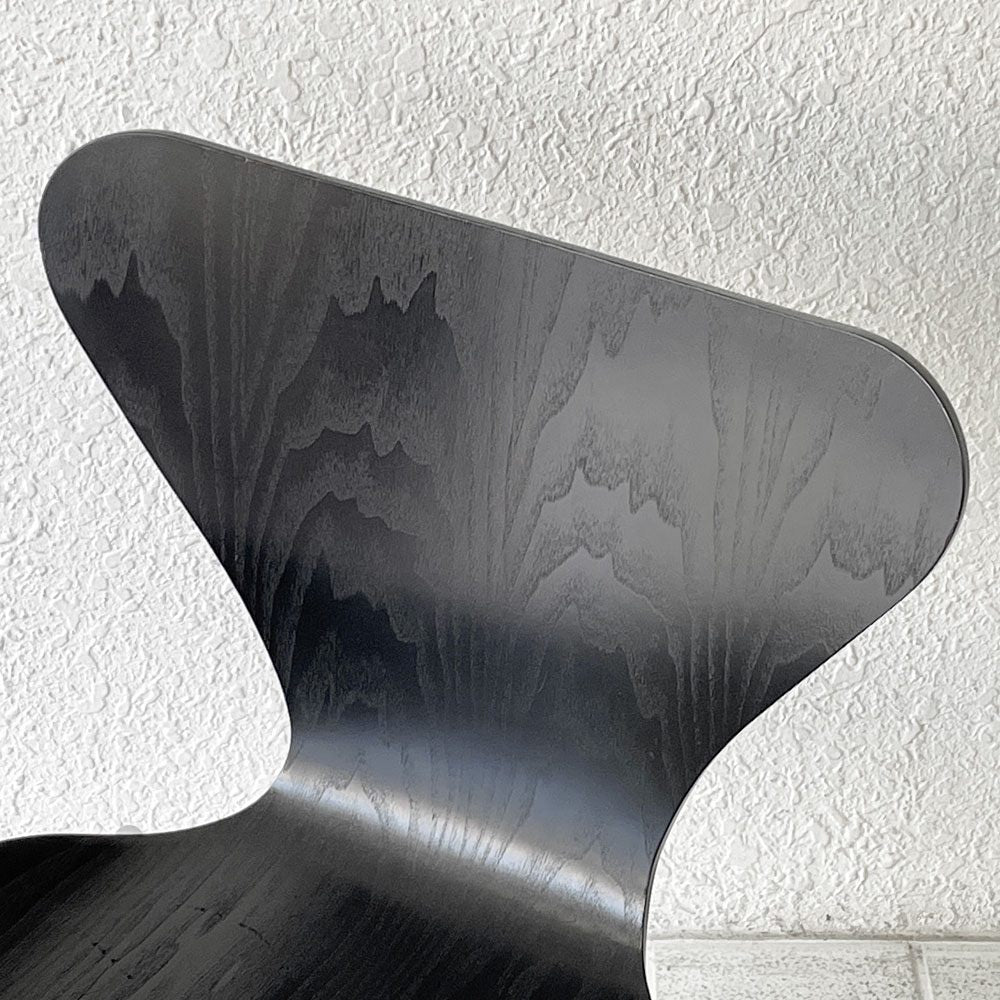 フリッツハンセン Fritz Hansen セブンチェア ダイニングチェア カラードアッシュ ブラック アルネ・ヤコブセン 北欧 デンマーク 定価￥76,780- B ◇