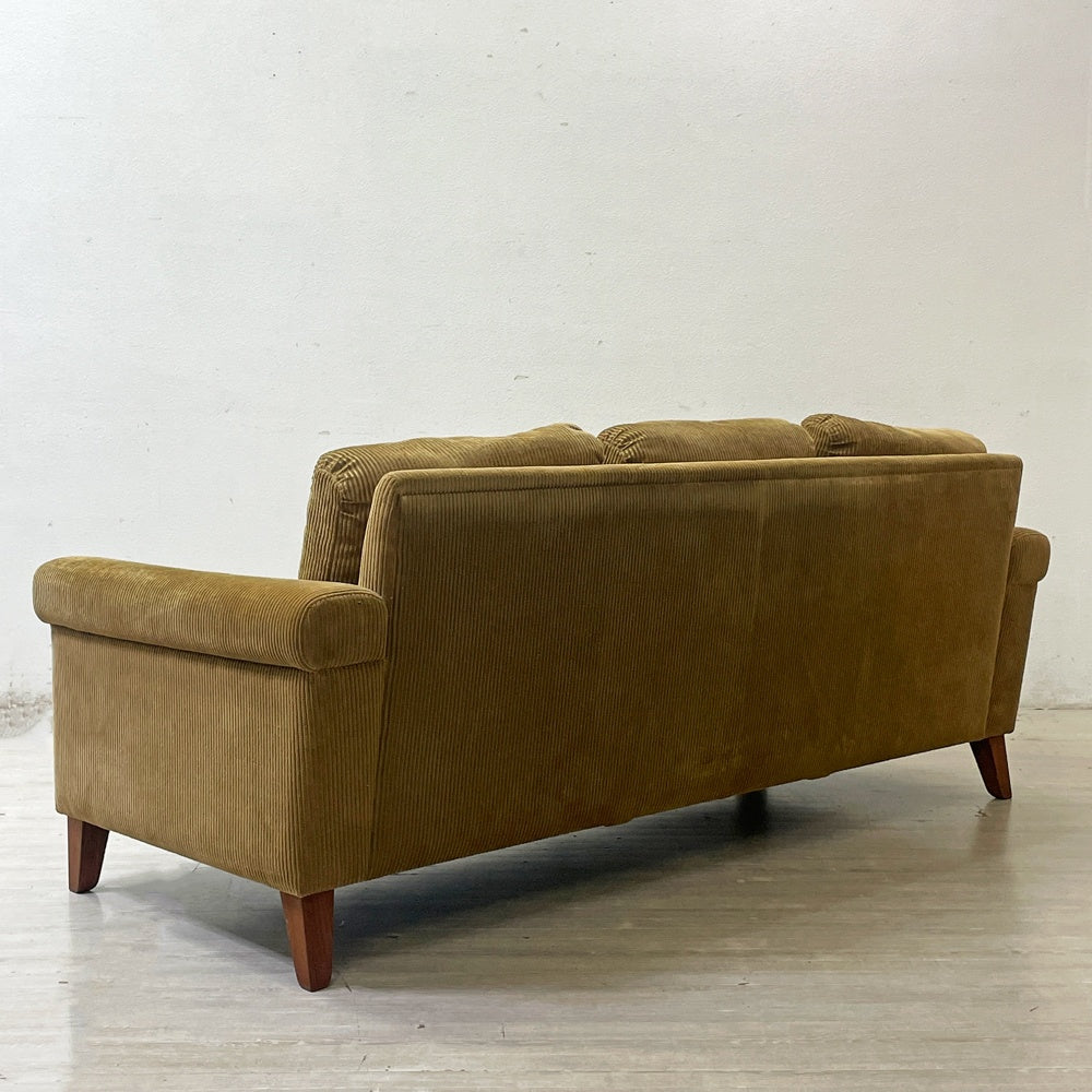 トラックファニチャー TRUCK FURNITURE FKソファ SOFA トリム TRIM 3シーター F-21 グリーンコーデュロイ ウォールナット無垢材 定価￥440,000- ●