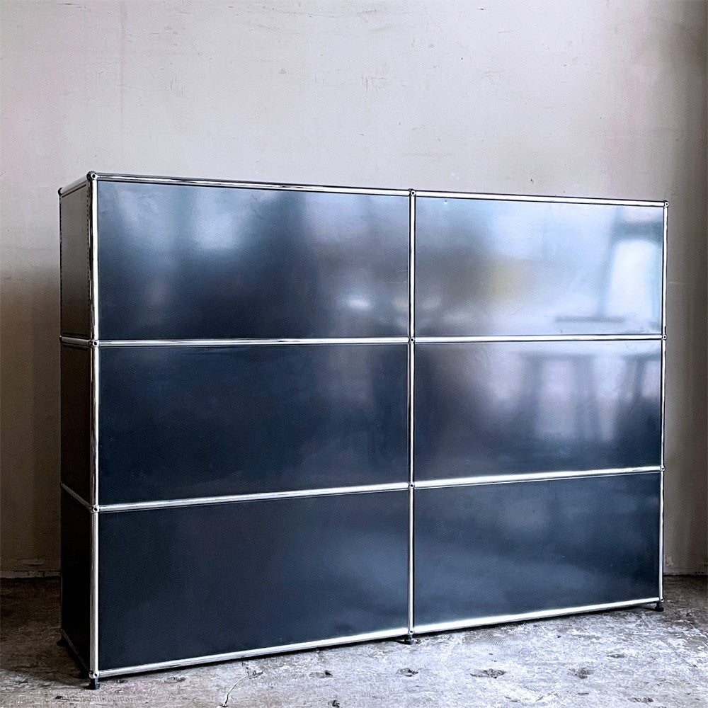 ユーエスエムハラー USMハラー USM Haller キャビネット シェルフ 2列3段 ドロップダウンドア×2 鍵付属 グラファイトブラック モダンデザイン スイス 合計参考価格￥378,381- ■