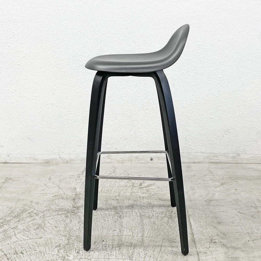 グビ GUBI 3D バースツール Bar Stool カウンターチェア KOMPLOT DESIGN ブラック ウォールナット材 デンマーク 定価281,462円 B 〓