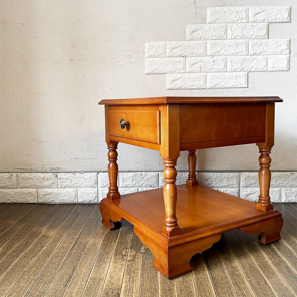 横浜ダニエル DANIEL クーガー Cougar サイドテーブル A-311 ナイトテーブル 樺桜材 W50cm アーリーアメリカン 参考価格19万円 ◎