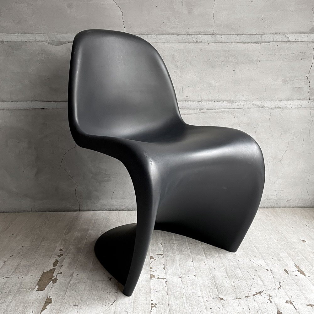 ヴィトラ vitra パントンチェア ダイニングチェア スタッキングチェア ディープブラック ヴェルナー・パントン Panton ミッドセンチュリー スペースエイジ ♪