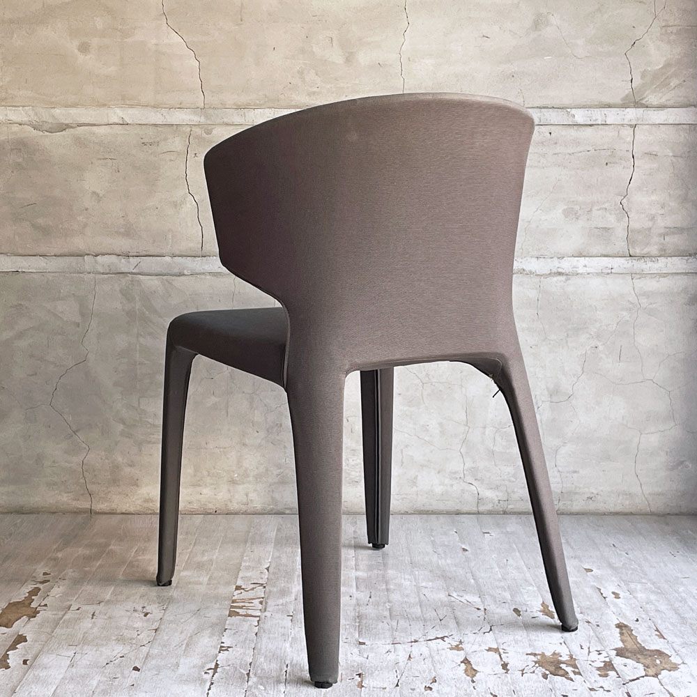 カッシーナ Cassina オラ 367 HOLA アームチェア ファブリック ハンス・ウェッツスタイン 参考定価￥228,000- 現状品 A ♪