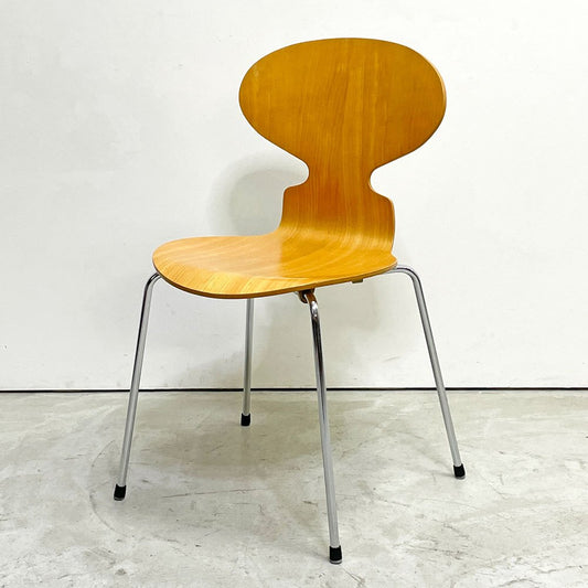 フリッツハンセン Fritz Hansen 3101 アリンコチェア アントチェア 4本脚 ナチュラルビーチ ラッカー仕上げ フェルトグライズ アルネ・ヤコブセン C ●