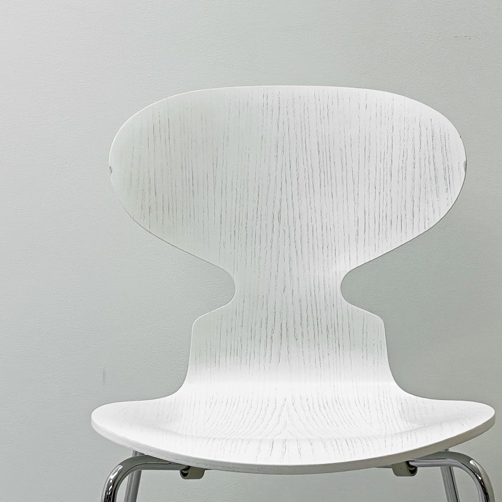 フリッツハンセン Fritz Hansen アントチェア アリンコチェア 4本脚 カラードアッシュ ホワイト アルネ・ヤコブセン デンマーク 北欧家具 ●