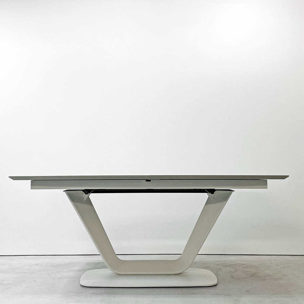 ボーコンセプト BoConcept アリカンテ Alicante 伸長式 ダイニングテーブル W183-264cm アッシュセラミック×マットホワイト 定価￥751,900- ●