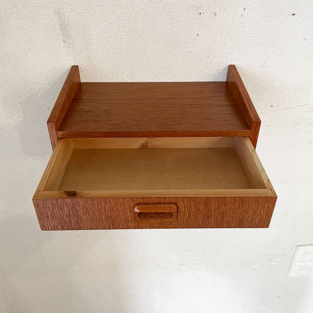 スウェーデンビンテージ Swedish Vintage チーク材 ウォールシェルフ 1ドロワー スチールワイヤーラック付 W34.5cm 壁掛け棚 北欧家具 ◎