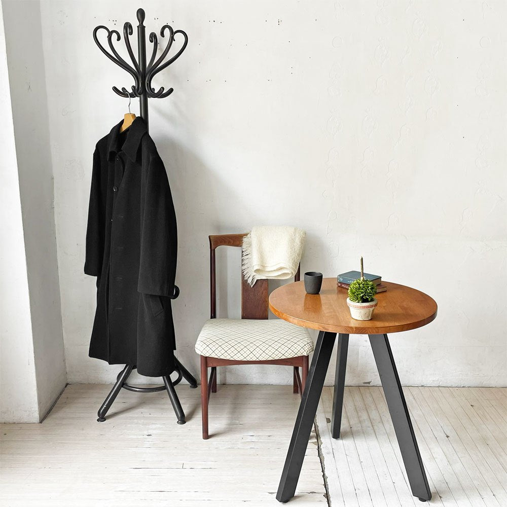 かなでもの KANADEMONO ザ・カフェテーブル THE CAFE TABLE Black Steel 3pin ラウンド ラバーウッド天板 スチール Φ60cm ★