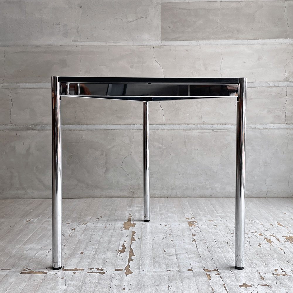 USMハラー USM Haller モジュラーファニチャー トライアングル テーブル 正三角形 コーナーテーブル ワーキングデスク オーク材 ブラック アジャスター 高さ調節機能付き ♪
