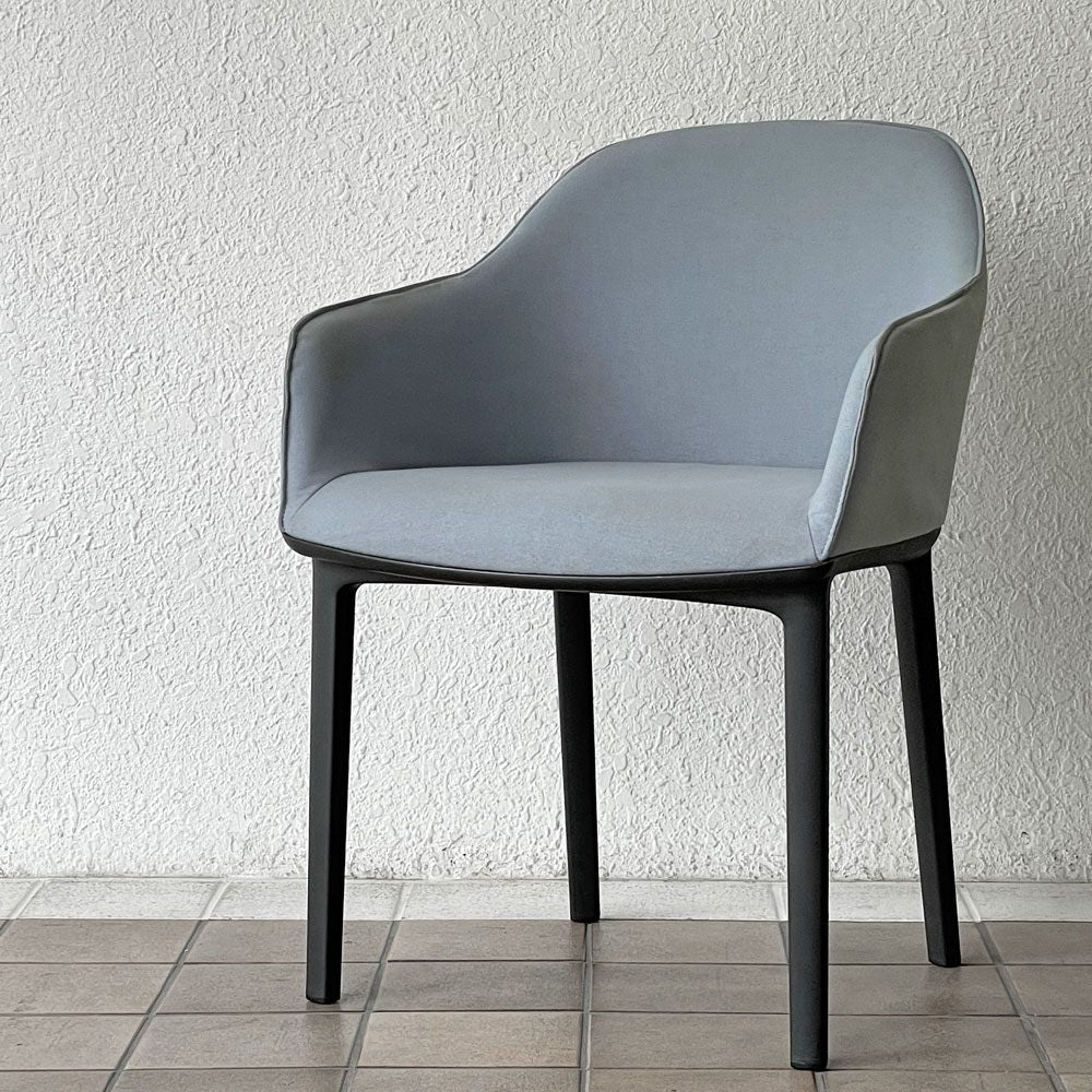 ヴィトラ Vitra ソフトシェル SOFTSHELL アームチェア 4レッグベース ロナン＆エルワン・ブルレック ライトグレー 定価111,100円 ◇