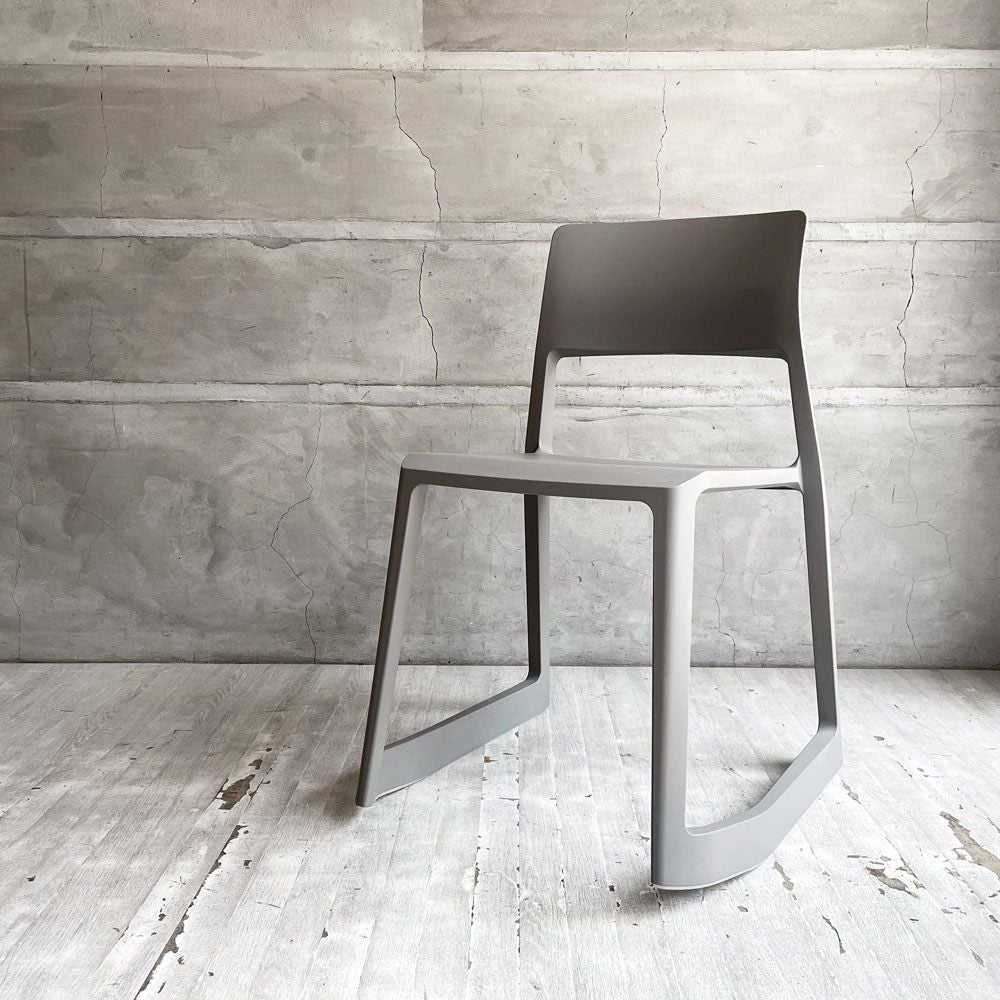 ヴィトラ Vitra ティプトン Tip Ton ワークチェア ダイニングチェア デスクチェア バサルト スタッキング チルト機能 定価￥42,900- ♪