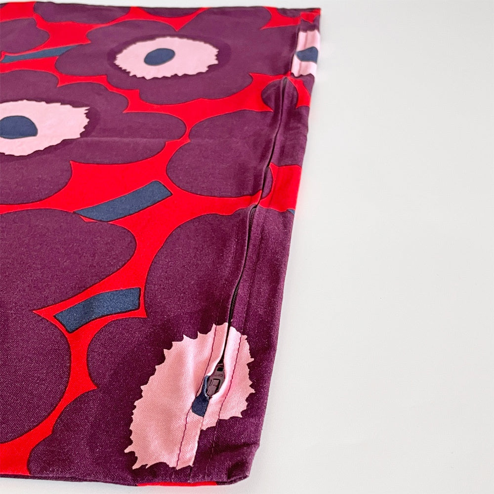 マリメッコ Marimekko ピエニウニッコ Pieni Unikko クッションカバー レッドべース ダークパープル マイヤ・イソラ 廃番カラー 50×50cm 北欧 ■
