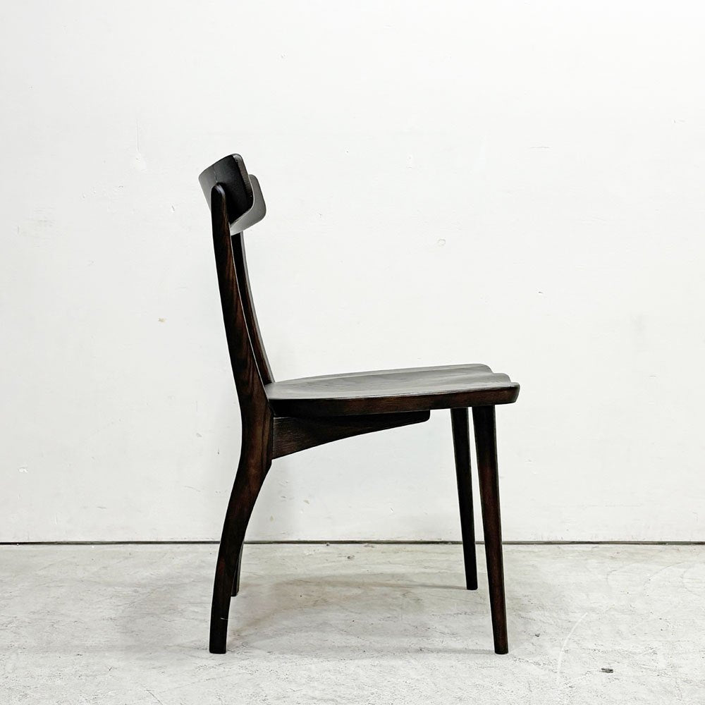 IDC大塚家具 OTSUKA フィルスリー Fill3 ダイニングチェア オーク無垢材 板座 座繰り ダークブラウン 廃番 B ●
