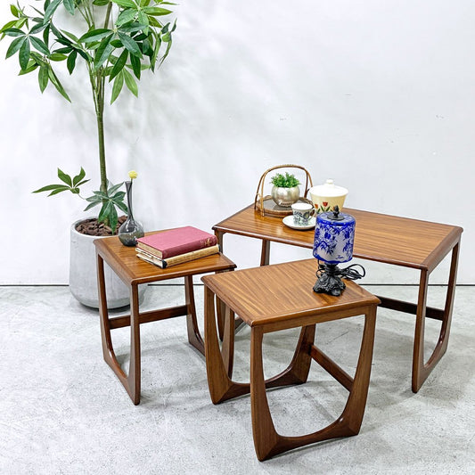 サンエルム・プロダクツ SUNELM Products チーク材 ネストテーブル スキーエンド 70's UKビンテージ 英国家具 ミッドセンチュリー ●