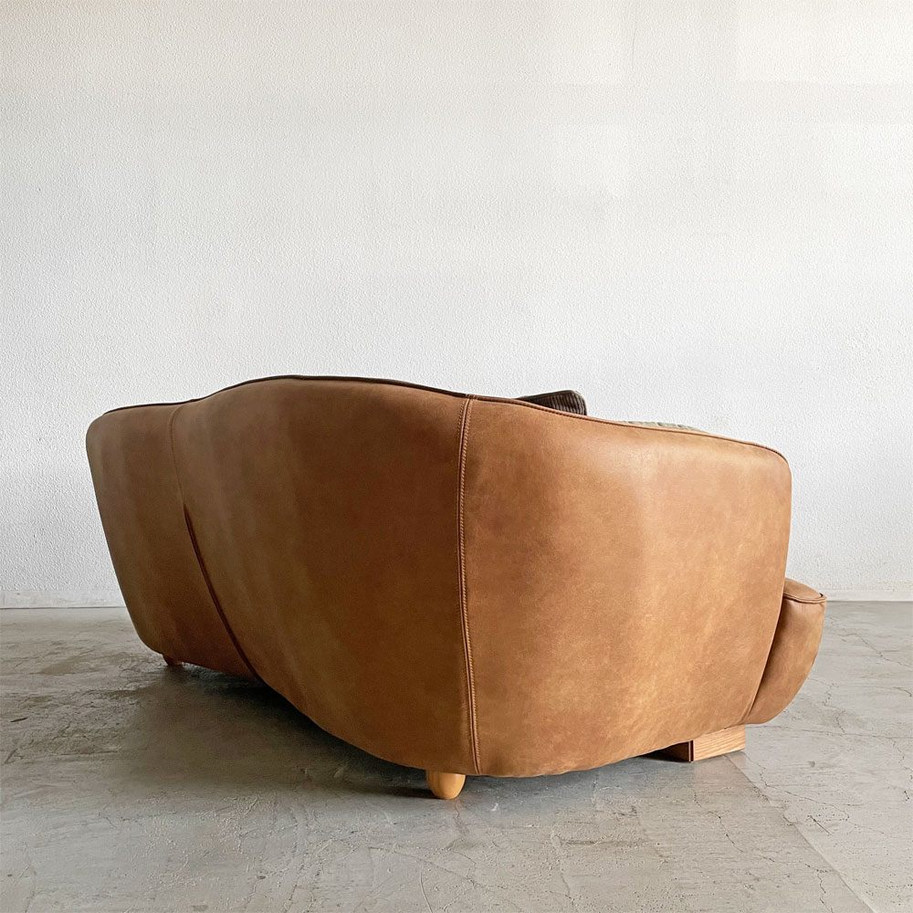 クラッシュゲート CRASH GATE コンフォーム COMFORM オピアム OPIUM 3人掛けソファ W201cm レザーテックス クッション付 定価￥187,000- 〓