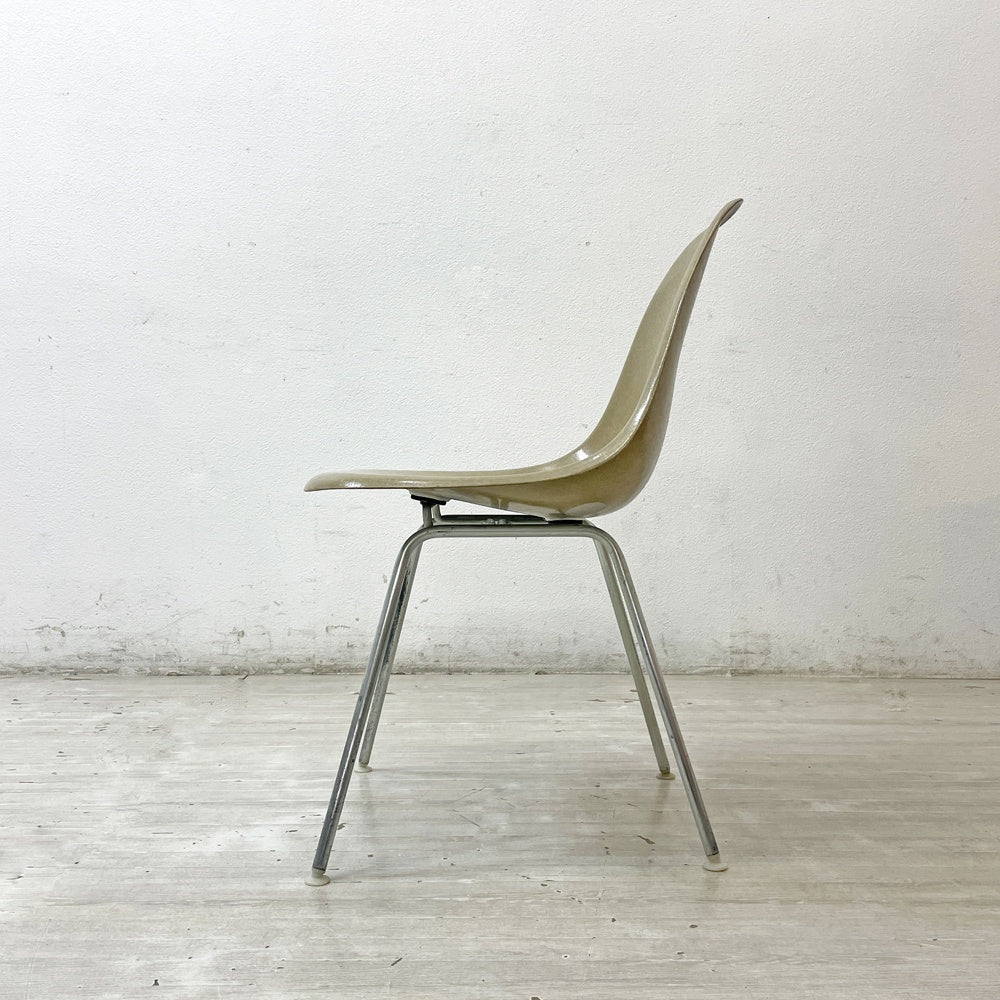 ハーマンミラー Herman Miller ビンテージ サイドシェルチェア ダイニングチェア 2nd FRP グレージュ Hベース イームズ ミッドセンチュリー ●