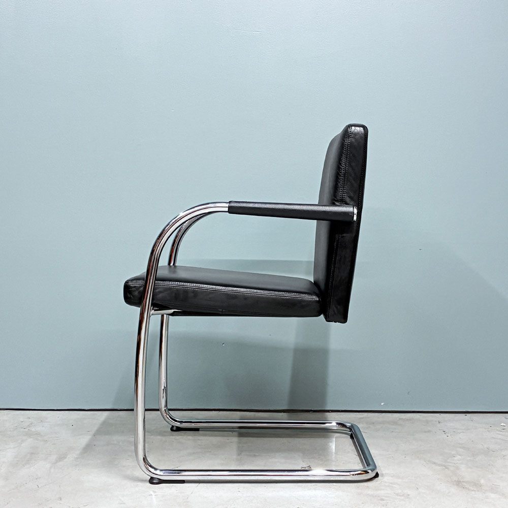 ヴィトラ vitra ビザソフト Visasoft アームチェア ミーティングチェア カンティレバー アントニオ・チッテリオ モダンデザイン ◎