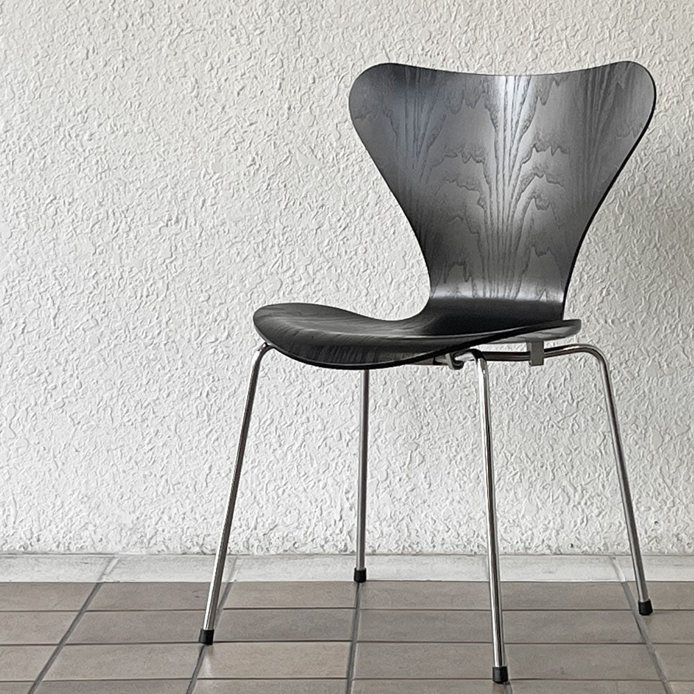 フリッツハンセン Fritz Hansen セブンチェア ダイニングチェア カラードアッシュ ブラック アルネ・ヤコブセン 北欧 デンマーク 定価￥76,780- B ◇