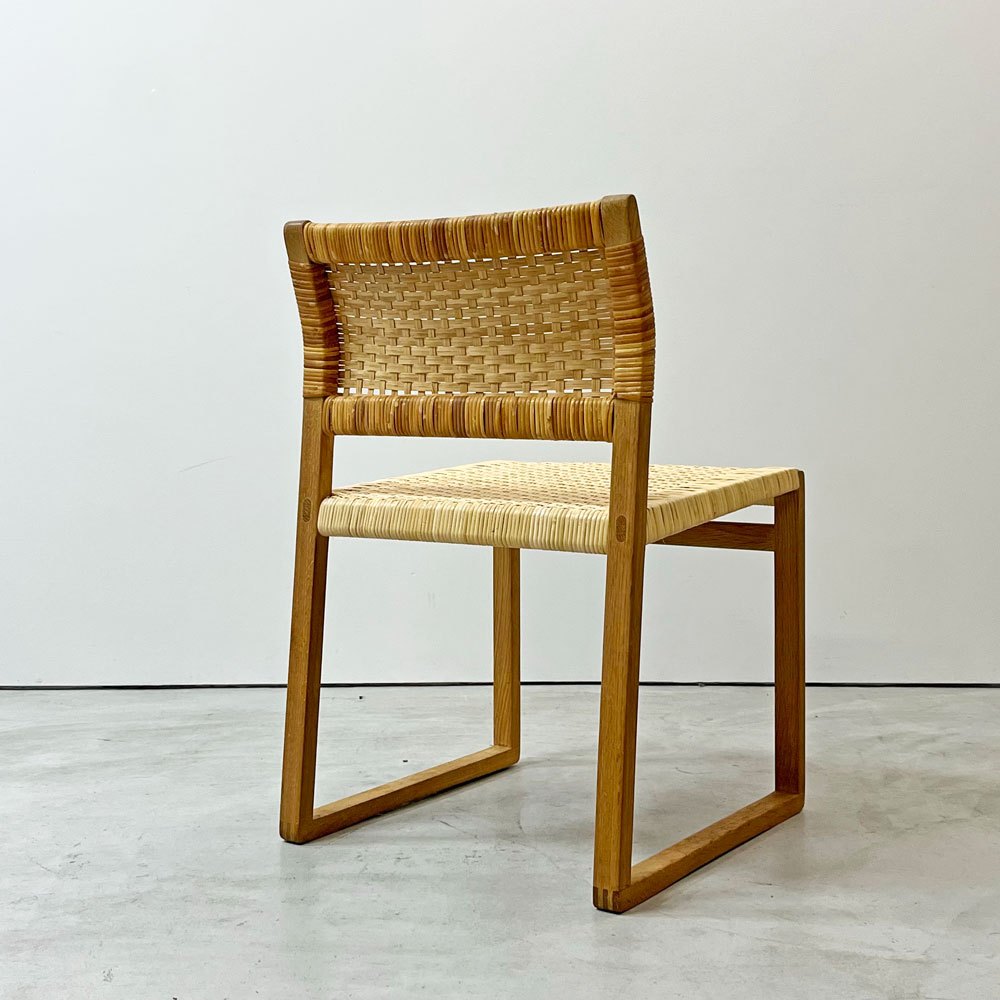 フレデリシア FREDERICIA BM61 ダイニングチェア オーク材 ラタン張り ボーエ・モーエンセン デンマーク 北欧家具 定価 ￥627,000- 現状品 ●