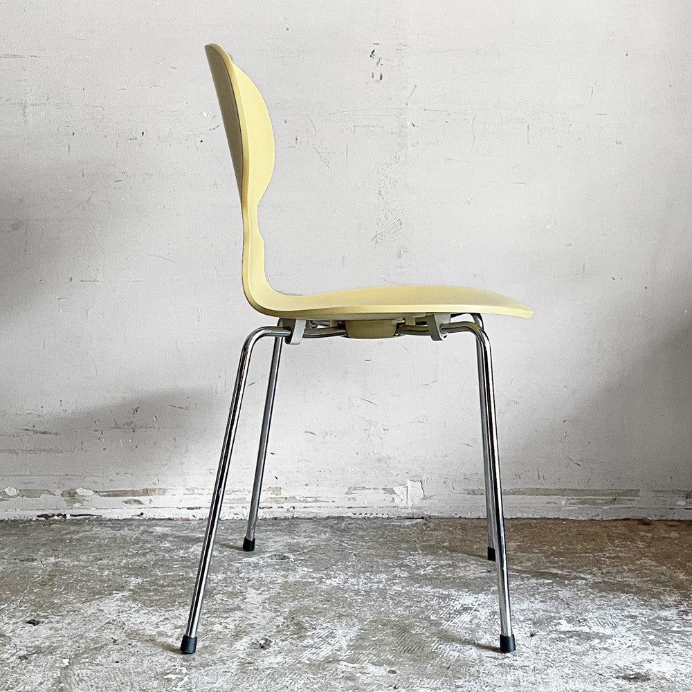 フリッツハンセン Fritz Hansen アントチェア アリンコチェア 4本脚 3101 ライトイエロー ラッカー アルネ・ヤコブセン デンマーク 北欧家具 ■
