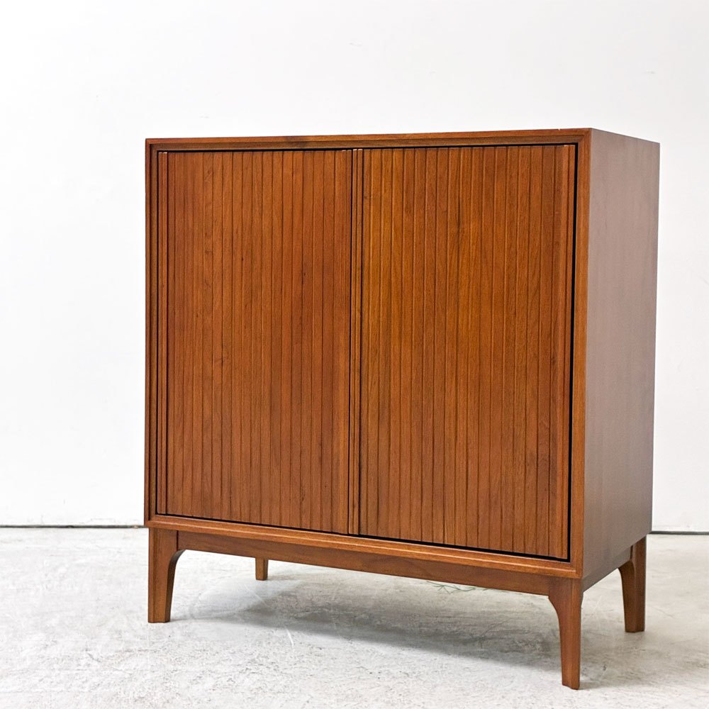 アクメファニチャー ACME Furniture ブルックス BROOKS スモールサーバー SMALL SERVER キャビネット プッシュラッチ式 棚板可動式 W74.5cm 収納 USビンテージスタイル 定価￥78,100- ●