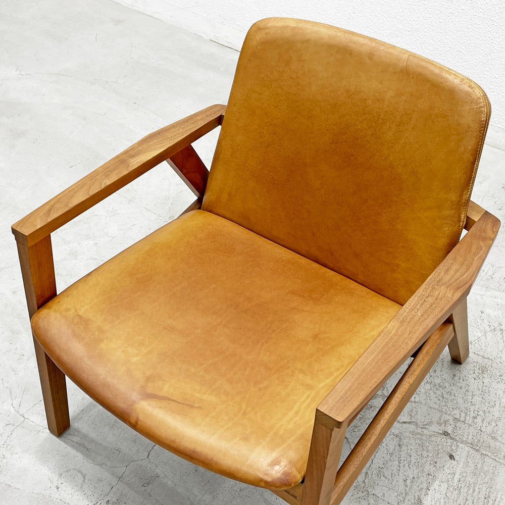 カーフ Karf アン ANN ラウンジチェア アームチェア 1Pソファ ウォールナット無垢材 本革張り 〓