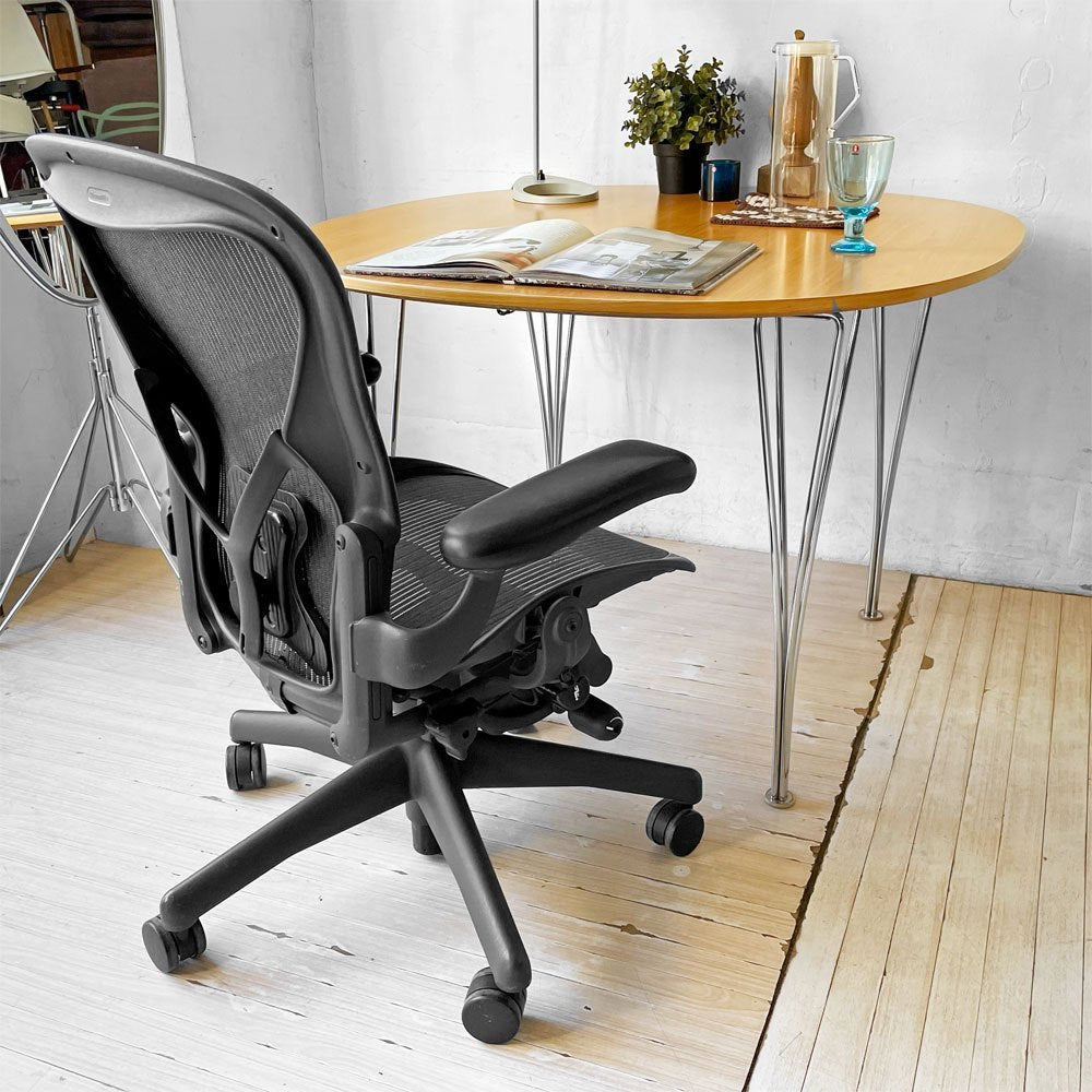 ハーマンミラー HermanMiller アーロンチェア ライト Bサイズ ポスチャーフィット グラファイトベース アーム固定 デスクチェア オフィスチェア ★