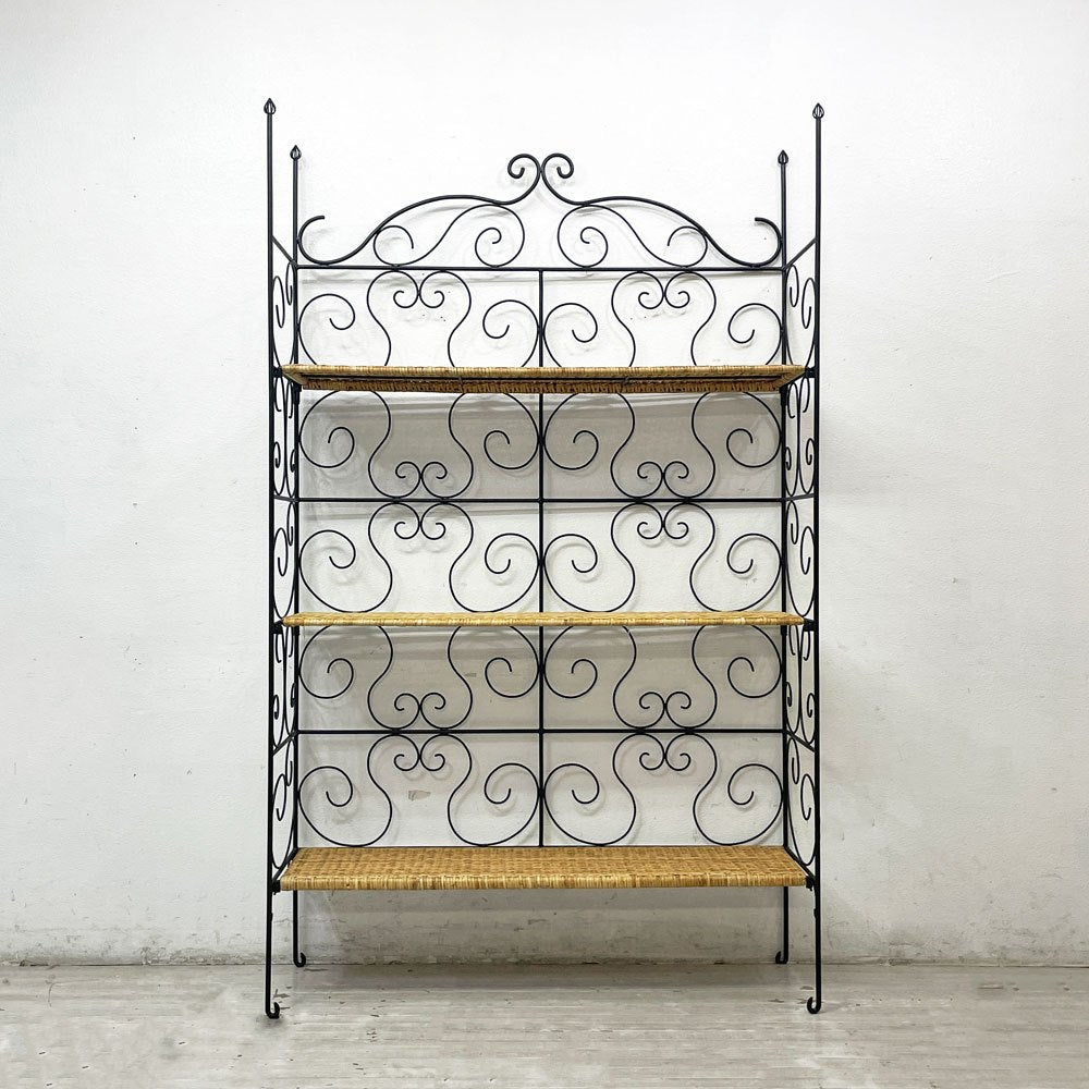 ロートアイアンｘラタン クラシカルデザイン シェルフ 3段 棚板着脱可能 フォールディング 折畳 籐 アンティーク調 店舗什器 ●