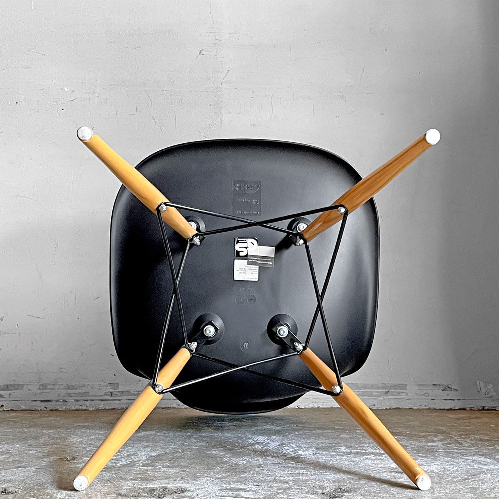 ハーマンミラー Herman Miller × ヴィトラ vitra サイドシェルチェア ブラック ポリプロピレン ダウェルベース C&R イームズ ミッドセンチュリー ■