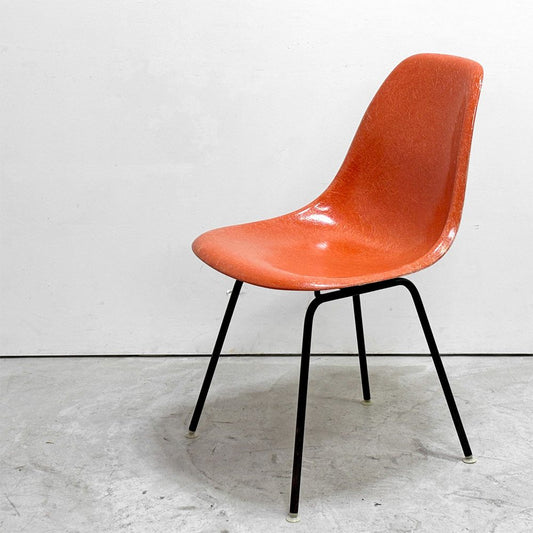 ハーマンミラー Herman Miller サイドシェルチェア ダイニングチェア 2nd FRP Hベース オレンジ系カラー イームズ ビンテージ ミッドセンチュリー ●