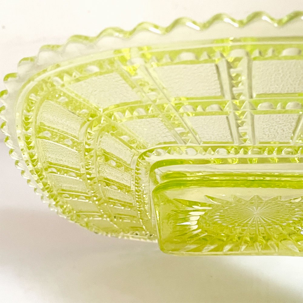 インペリアルグラス Imperial Glass ビーデッドブロック Beaded Block スクエアプレート ガラス イエロー W19.5cm USビンテージ A ■