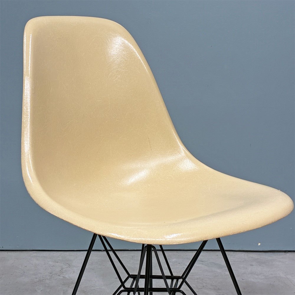 ハーマンミラー Herman Miller サイドシェルチェア セカンド 2nd ビンテージ FRP製 パーチメント エッフェルベース C&R イームズ ミッドセンチュリー ◎