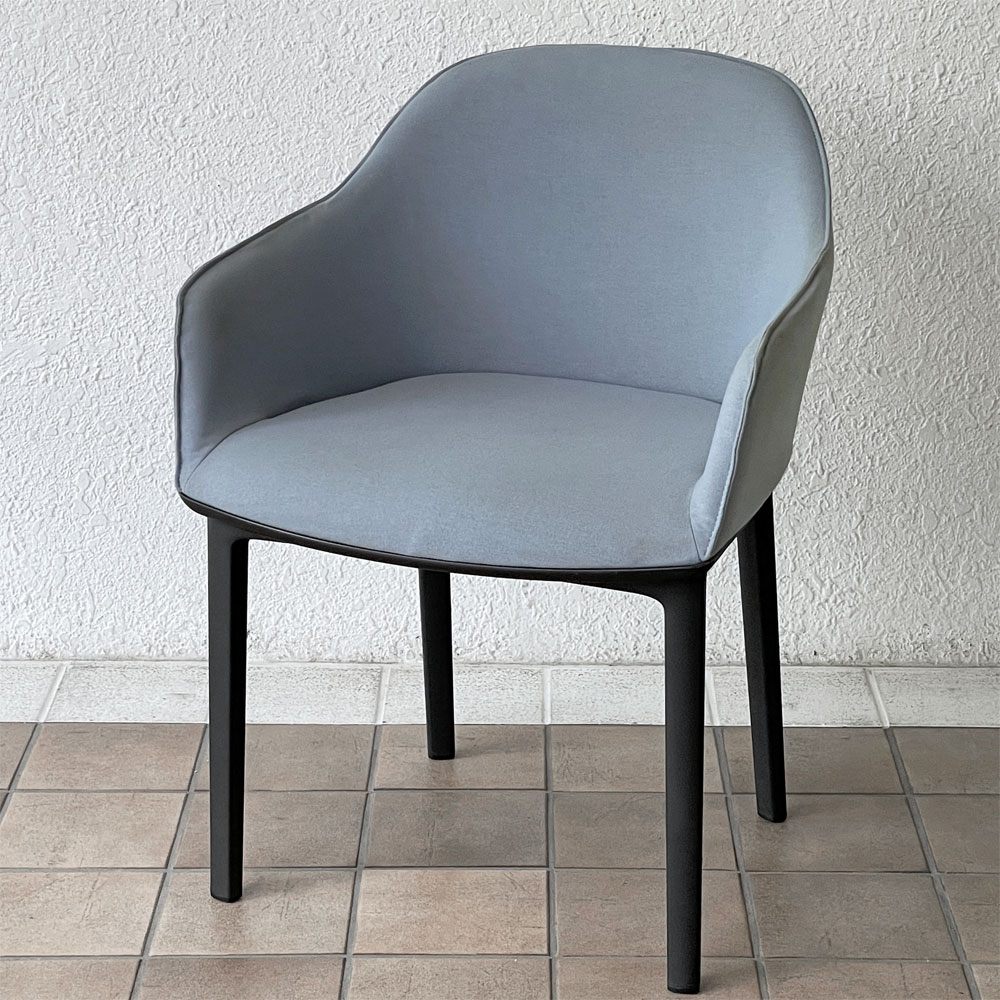 ヴィトラ Vitra ソフトシェル SOFTSHELL アームチェア 4レッグベース ロナン＆エルワン・ブルレック ライトグレー 定価111,100円 ◇