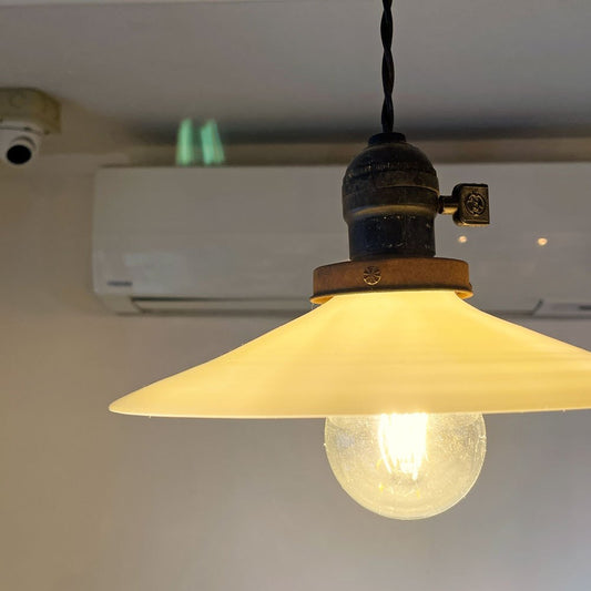 ジャパンビンテージ Japan Vintage 乳白ガラスシェード ペンダントライト レトロ インダストリアル ◎