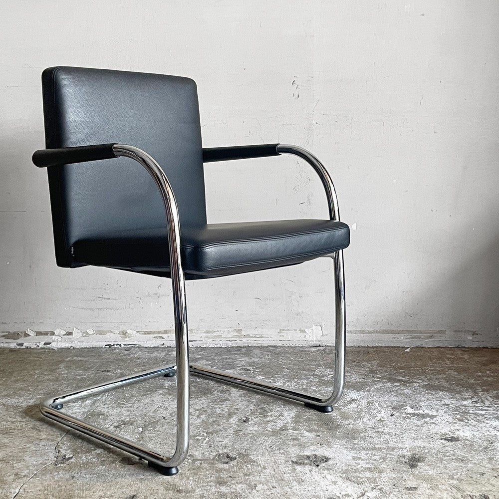 ヴィトラ vitra ビザソフト Visasoft アームチェア ミーティングチェア カンティレバー アントニオ・チッテリオ モダンデザイン B ■