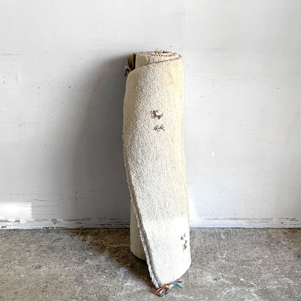 手縫い ギャッベ gabbeh 絨毯 ラグ カーペット アイボリー 145×86cm 鹿モチーフ ■