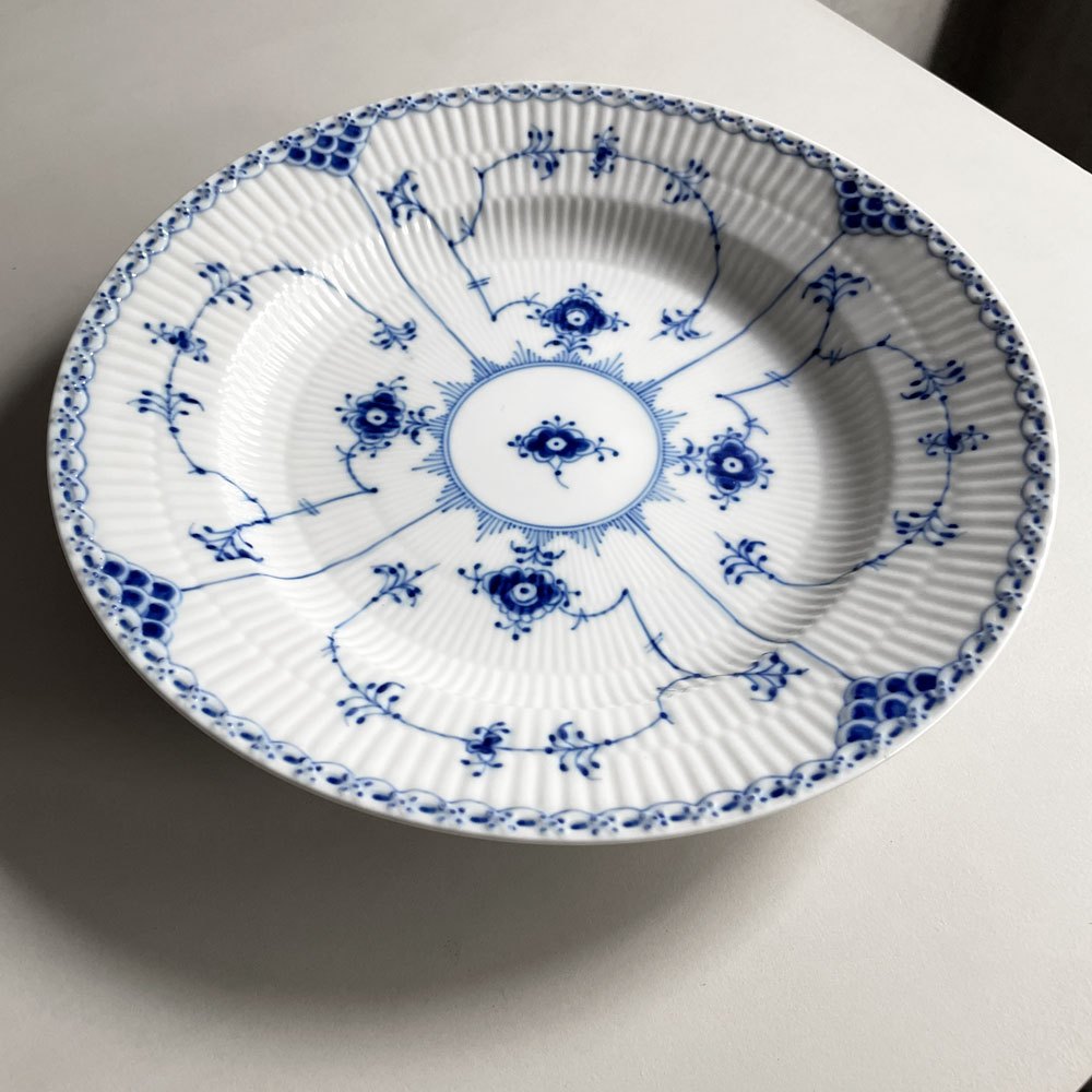 ロイヤルコペンハーゲン ROYAL COPENHAGEN ブルーフルーテッド ハーフレース ディーププレート 25.5cm 深皿 丸皿 陶器 北欧食器 廃番 美品 B ♪