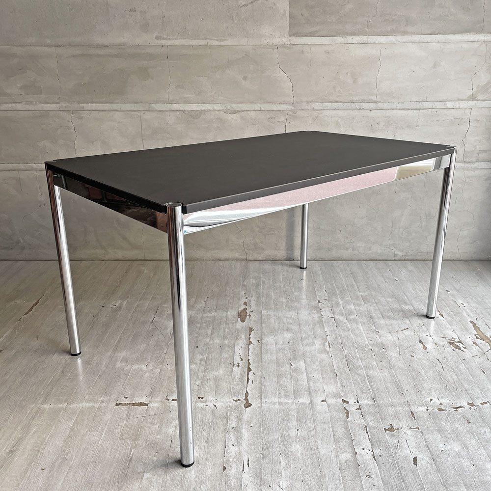 USMハラー USM Haller モジュラーファニチャー ハラーテーブル ワーキングデスク ダイニングテーブル リノリウム天板 ネロインゴカラー W125cm アジャスター 高さ調整機能付き スイス ♪