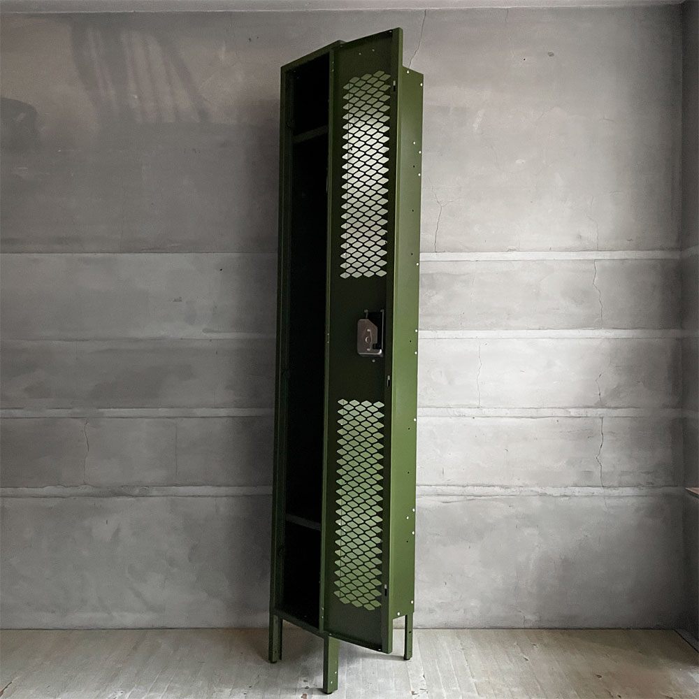 WHOLE EQUIPMENT CATALOG ジェネラルスチールロッカー シングル カーキ スチールキャビネット インダストリアル 店舗什器 廃番 ♪