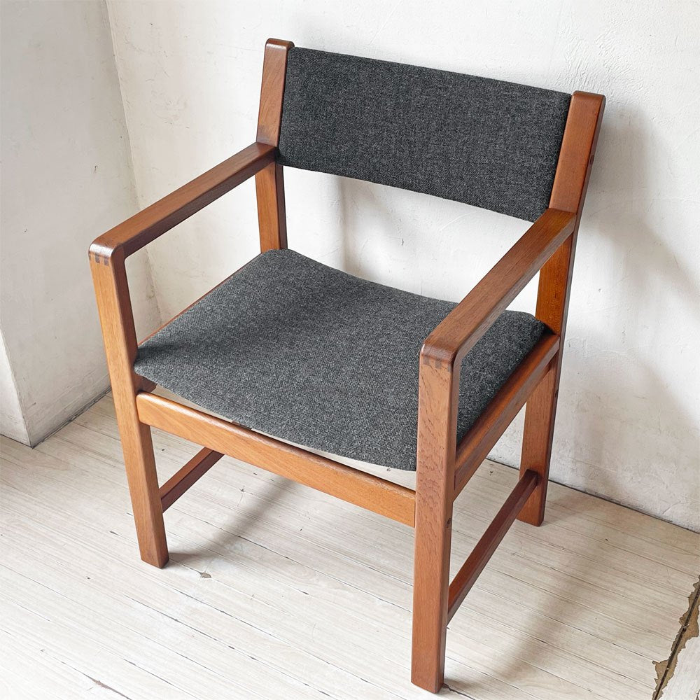 ディースキャン D-SCAN チーク材 アームチェア ダイニングチェア ファブリック デンマーク 北欧家具 美品 ★