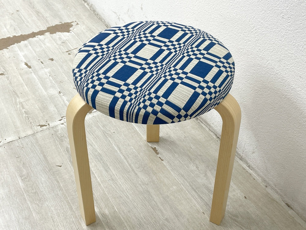 アルテック artek スツール60 Stool60 スツール 3本脚 バーチ材 ヨハンナ・グリクセン BEAMS Fennica別注 ドリス ブルー アルヴァ・アアルト 北欧家具 ●