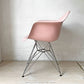 ハーマンミラー Herman Miller アームシェルチェア ポリプロピレン エッフェルベース DAR ピンク イームズ ミッドセンチュリー ★