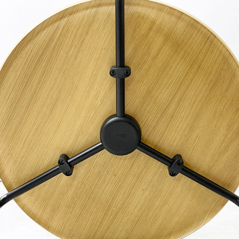 エンゲルブレヒト Engelbrechts ケヴィ KEVI 2010 ダイニングテーブル オーク材 プライウッド カフェテーブル 70cm 3本脚 ヨルゲン・ラスムッセン デンマーク 未使用品 B ●