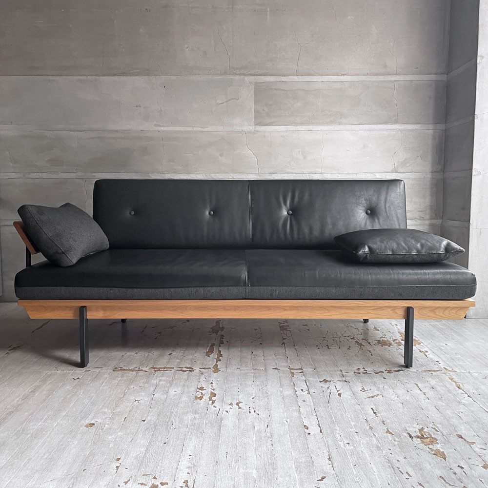 カーフ Karf ホルツ HOLZ 3Pソファ スタイルA クッション2個付き 片アーム 本革×ファブリック リバーシブル オーク無垢材 スチールレッグ ♪