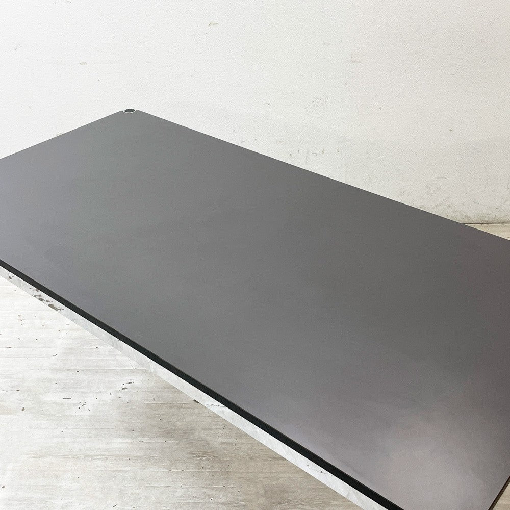 USMモジュラーファニチャー USM Haller USMハラーテーブル ワーキングデスク ダイニング グラファイトグレー リノリウム アジャスター 高さ調整機能付 スイス ●