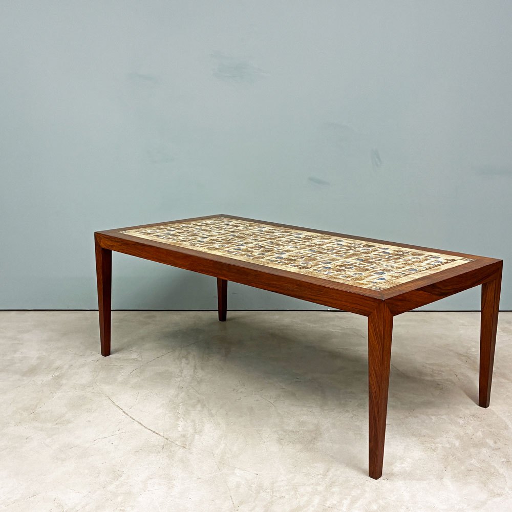 ハスレヴ Haslev Moblefabrik × ロイヤルコペンハーゲン Royal Copenhagen バッカ Baca タイルトップ コーヒーテーブル ローズウッド W132.5 Severin Hansen ◎