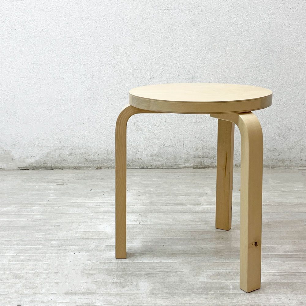アルテック Artek スツール60 Stool60 ヴィッリ villi 90周年記念 フォルマファンタズマ バーチ材 ナチュラルラッカー 3本脚 アルヴァ・アアルト フィンランド 北欧家具 ●